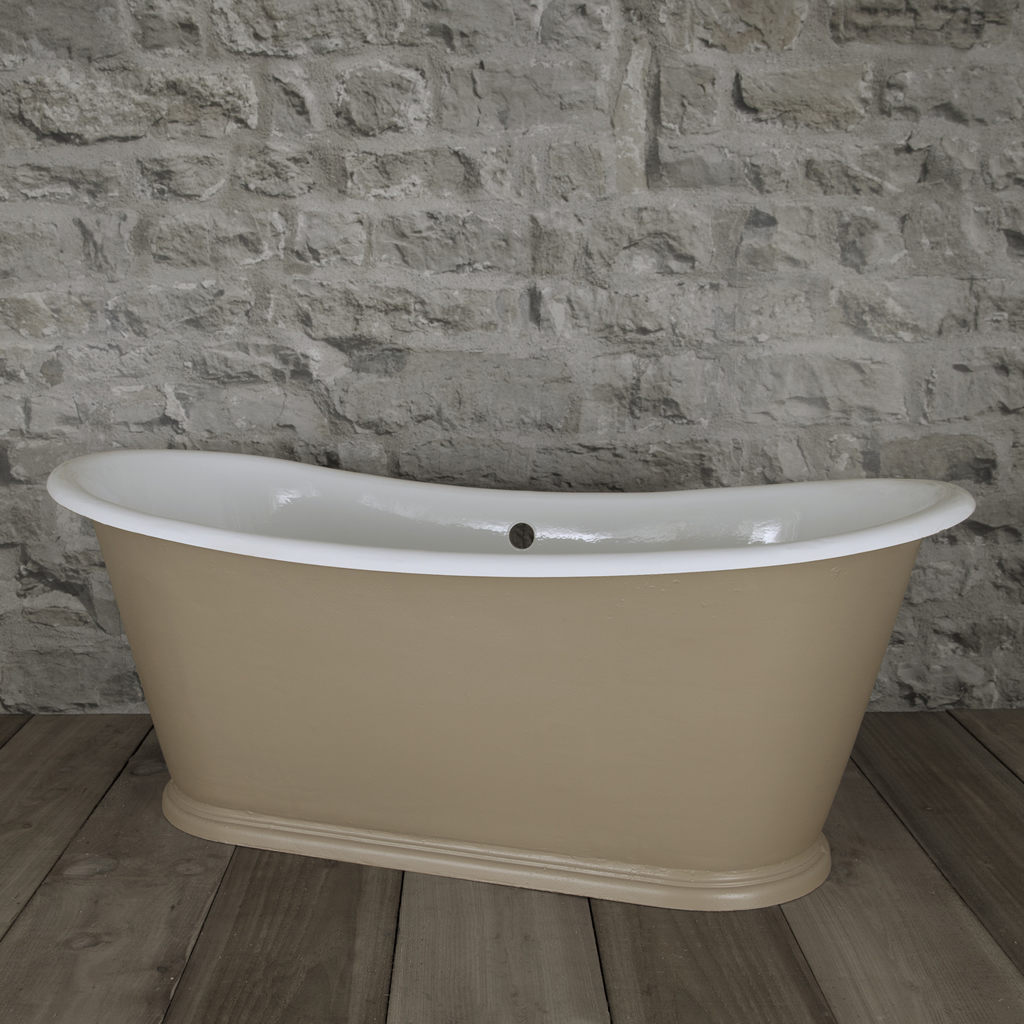 bateau antique bath