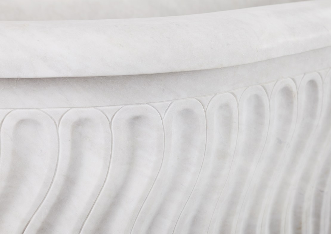 tivoli white marble bath detail Thumb